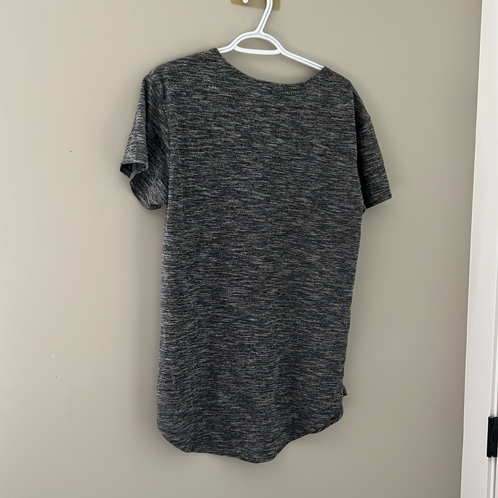 Urban Black Heather Gray Curved Hem Zip Pocket Tee Mens Medium - Picture 3 of 5